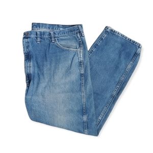 Distressed Straight Leg Jeans